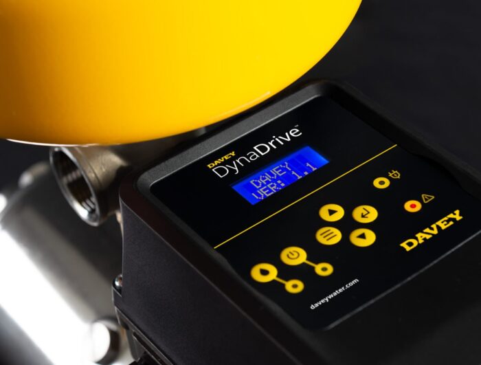 Davey DynaDrive Variable Speed Pressure Pumps with 8L Pressure Tank (Max 130LPM/590kPa)