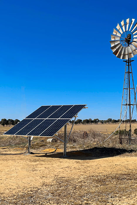 Waterboy 4CBW19-7 2.20kW AC/DC Submersible Centrifugal Solar Bore Pump Kit with x8 370W Solar Panels & 40m Cable (Max 280LPM/300kPa)