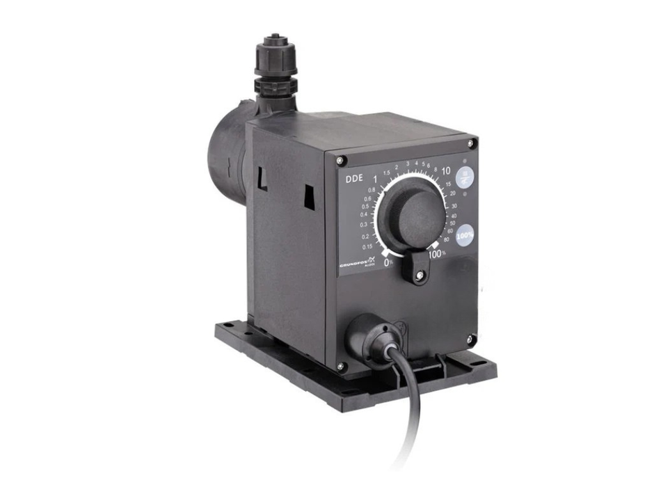Grundfos DDE 6-10 B Digital Diaphragm Dosing Pump with Manual Speed Control (Max 6LPH/10 Bar)