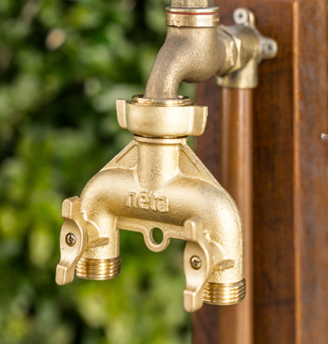 Neta 20mm Brass 2-Way Screw-On Universal Twin Tap Connector