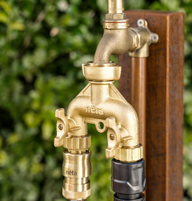 Neta 20mm Brass 2-Way Screw-On Universal Twin Tap Connector